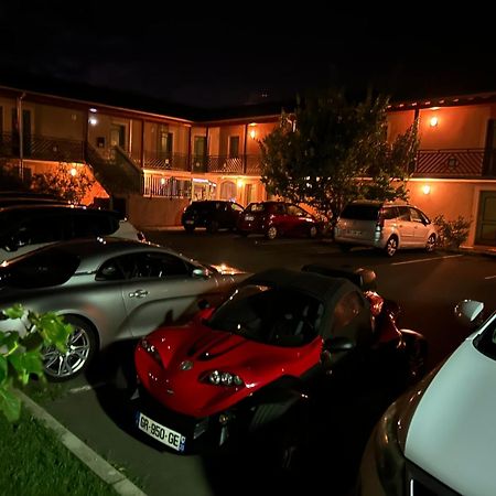 Abel Hotel Langeac Екстериор снимка