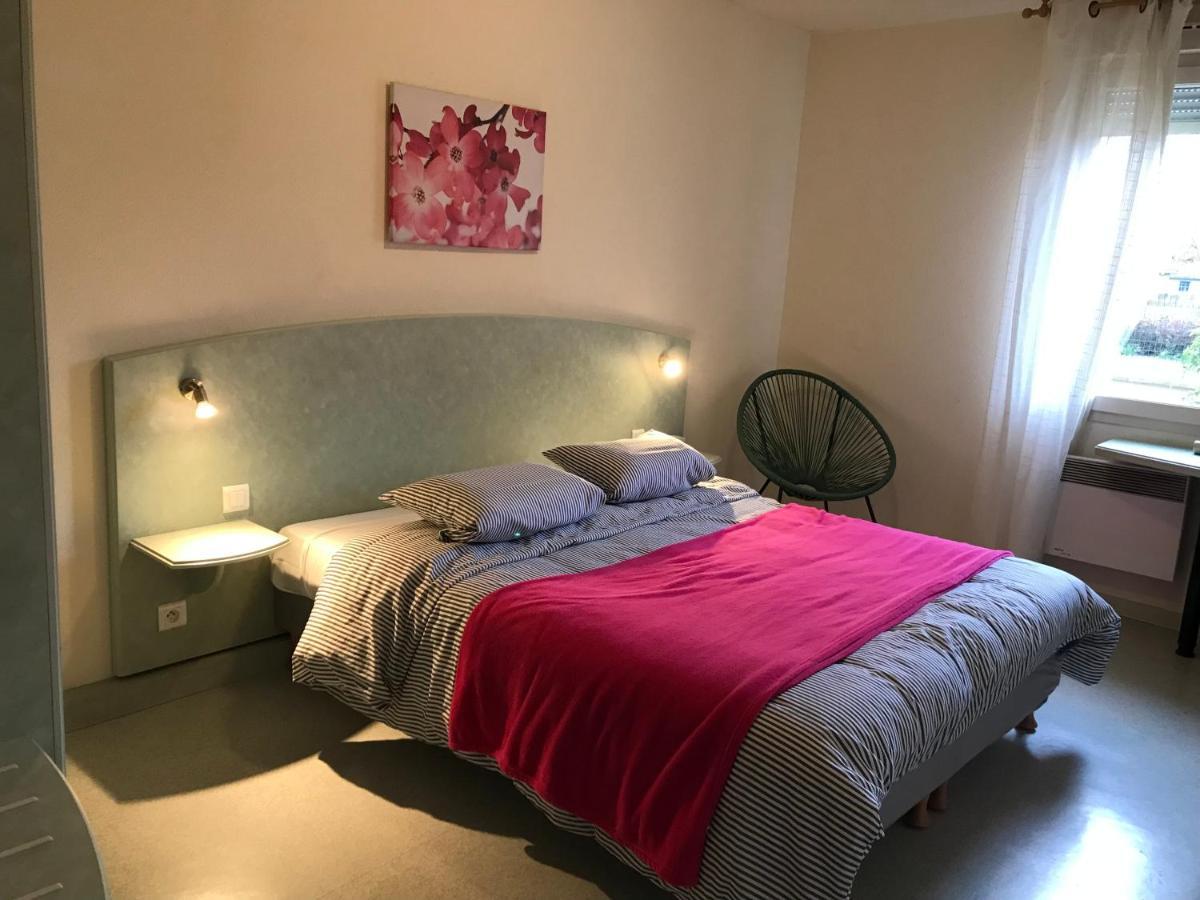 Abel Hotel Langeac Екстериор снимка