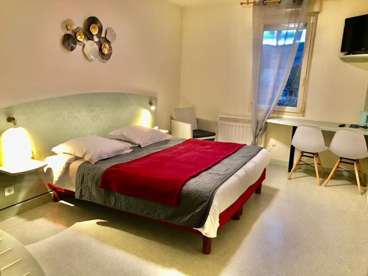 Abel Hotel Langeac Екстериор снимка
