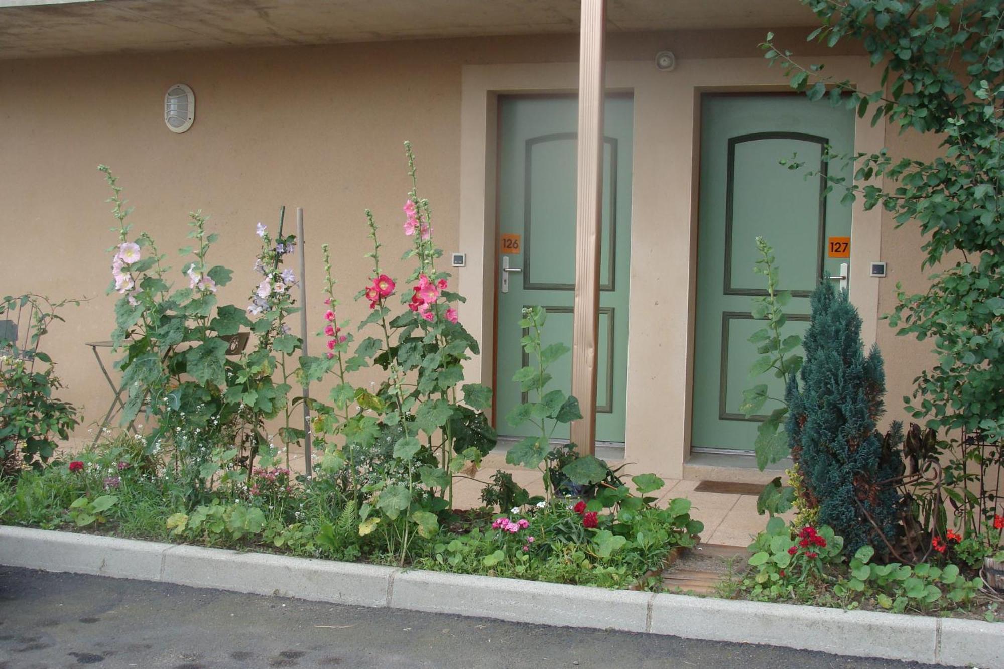 Abel Hotel Langeac Екстериор снимка
