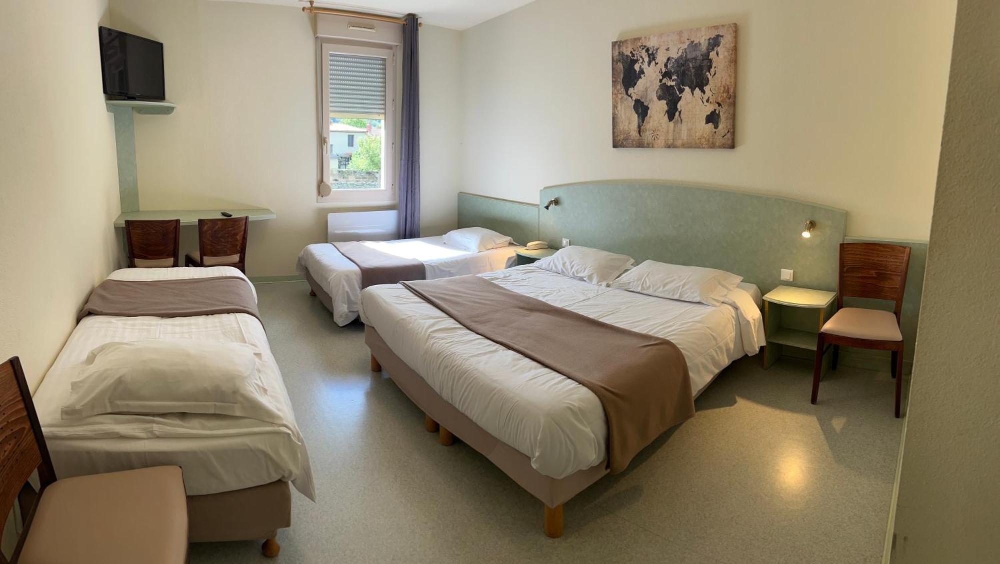 Abel Hotel Langeac Екстериор снимка